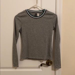 Forever 21 Gray Crop Top
